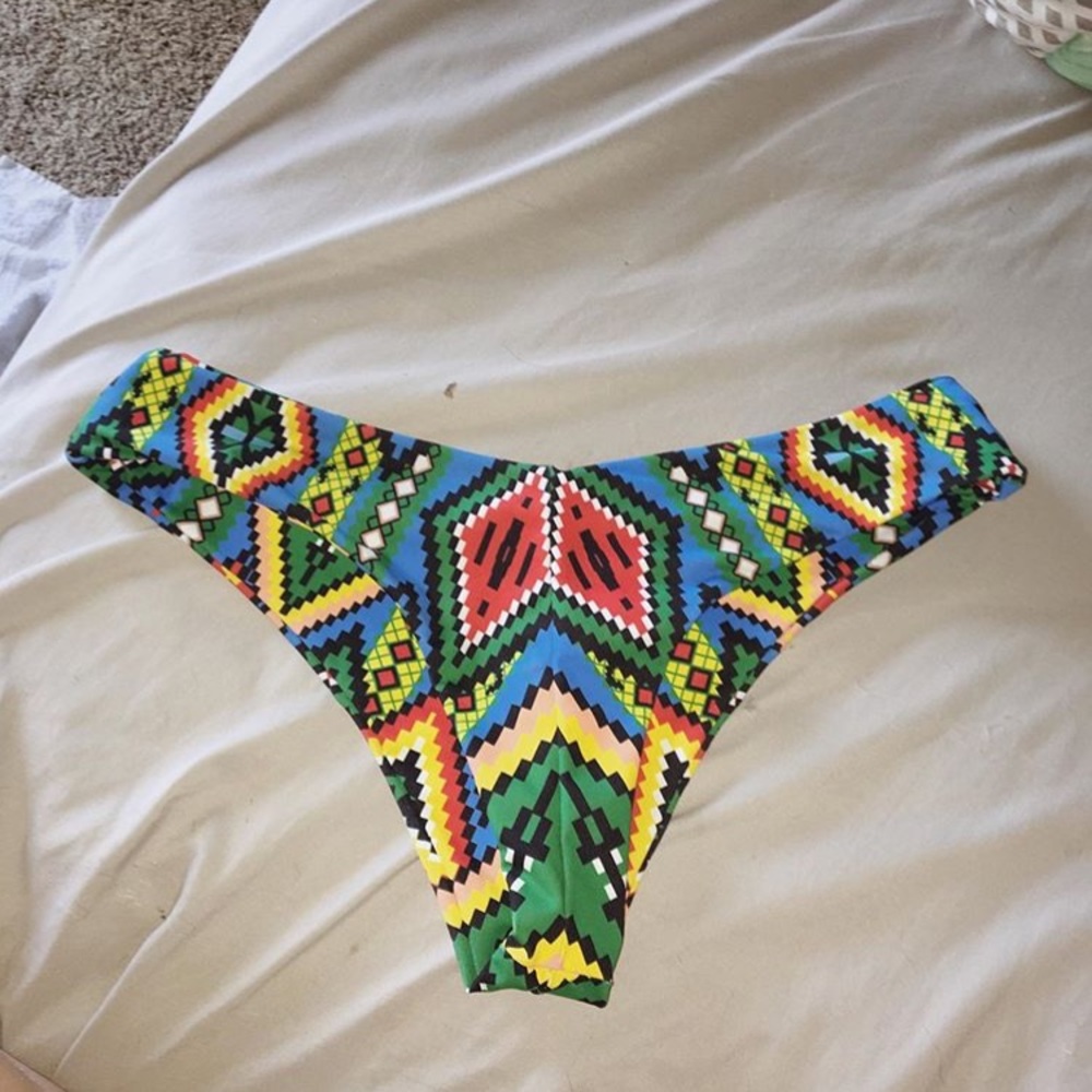 Tribal patterned bikini bottom
